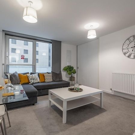 Modern 1 Bed In Central Mk, Free Parking, Smart Tv, Manhattan House By Valore Property Services Milton Keynes Exterior photo